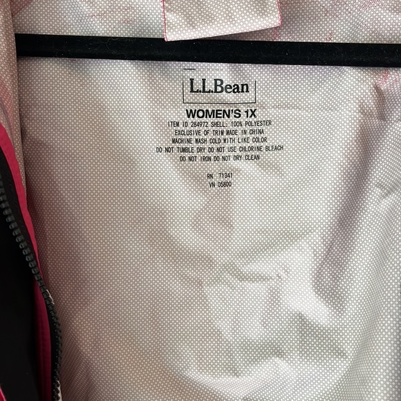 Woman’s LL Bean windbreaker/ Rain jacket. Sz X. Great condition - Picture 3 of 4
